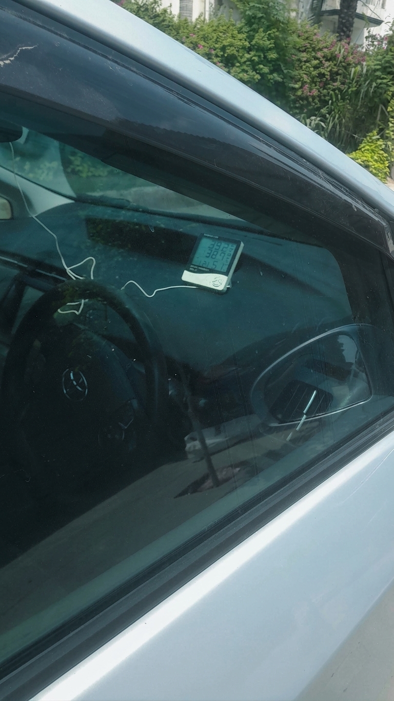 Toyota Prius 2012 with Q Tints UV film